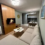 Apartman Adriatic Treasure Apt, Luxury & Beachfront - By Beta Premium