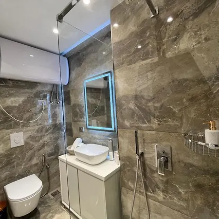 Apartmán Adriatic Treasure Apt, Luxury & Beachfront - By Beta Premium Golem (Tirana)