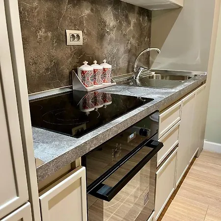 Adriatic Treasure Apt, Luxury & Beachfront - By Beta Premium Apartmán