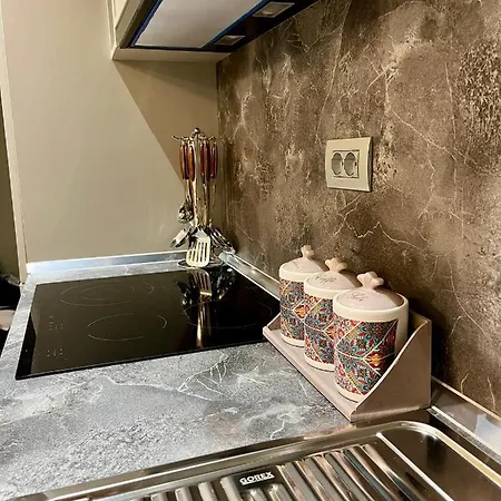 Adriatic Treasure Apt, Luxury & Beachfront - By Beta Premium 골렘