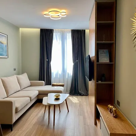 Adriatic Treasure Apt, Luxury & Beachfront - By Beta Premium Golem