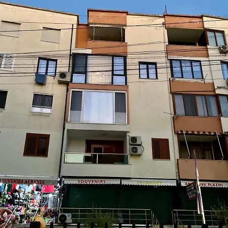 Adriatic Treasure Apt, Luxury & Beachfront - By Beta Premium Apartmán Golem (Tirana)