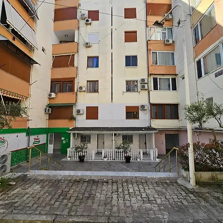 Adriatic Treasure Apt, Luxury & Beachfront - By Beta Premium Apartament Golem (Tirana)