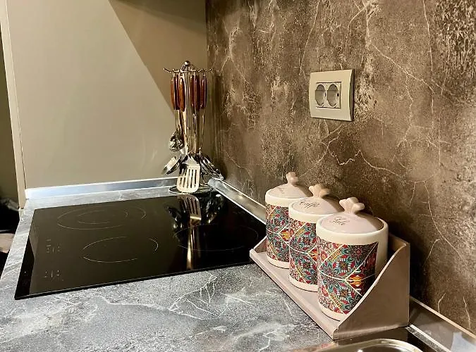 Adriatic Treasure Apt, Luxury & Beachfront - By Beta Premium ゴーレム