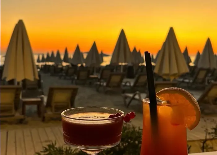 Adriatic Treasure Apt, Luxury & Beachfront - By Beta Premium アパート